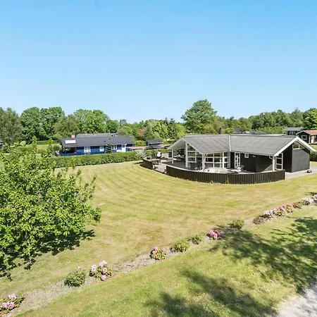 Hébergement de vacances Pet Friendly In With Wifi Farsø